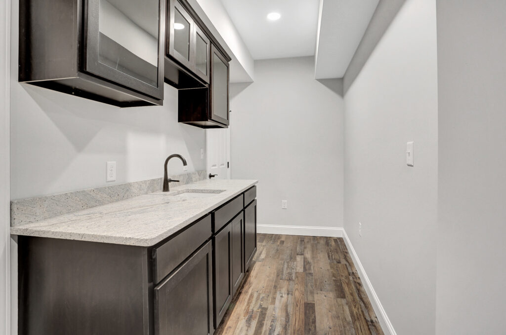 Finished Basement Wet Bar